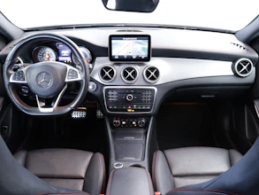 https://vehicle.imgix.net/4393835/c0e60e28-95a1-4557-a930-294461faebd7.JPG
