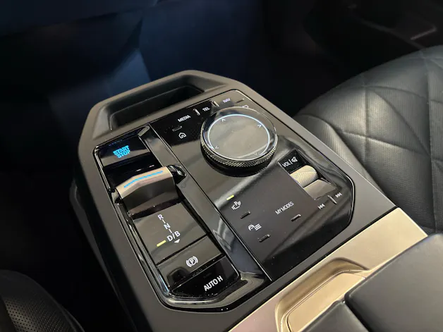 BMW iX xDrive50