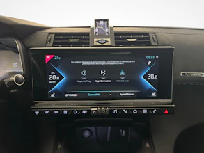 https://vehicle.imgix.net/4393842/e771cd1f-d908-4e86-bc6b-f1809ea97b80.jpg