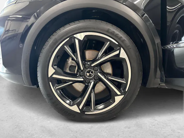 DS Automobiles 7 Crossback 1.6 E-Tense Louvre 4x4