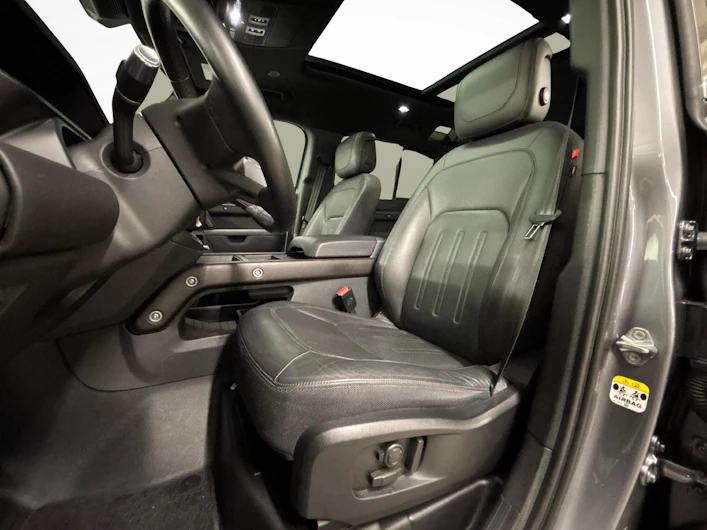 Fahrzeugbild LAND ROVER DEFENDER