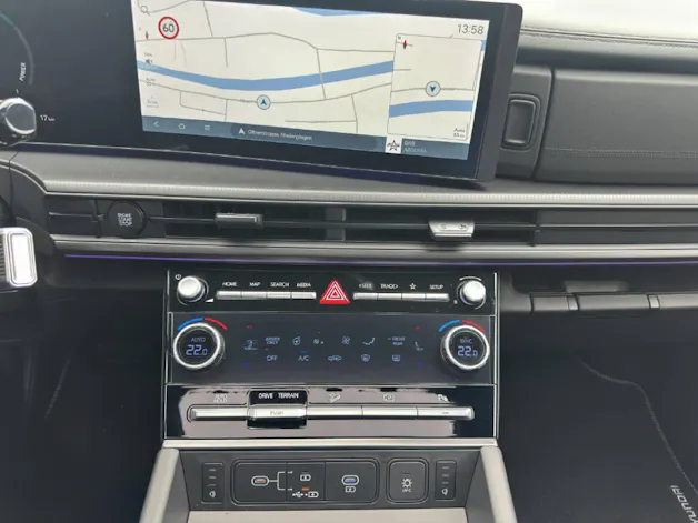 Hyundai SANTA FE 1.6 T-GDi Hybrid Calligraphy Swiss Edition 7P