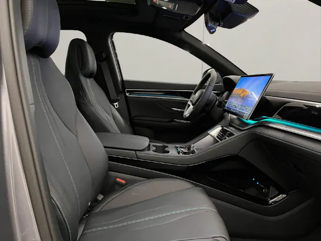 BYD Seal U DM-i Design AWD DEMO