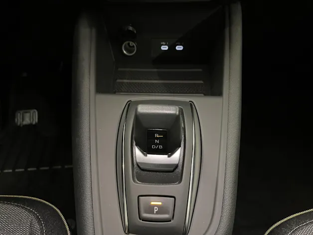 RENAULT Captur 1.8 E-Tech techno