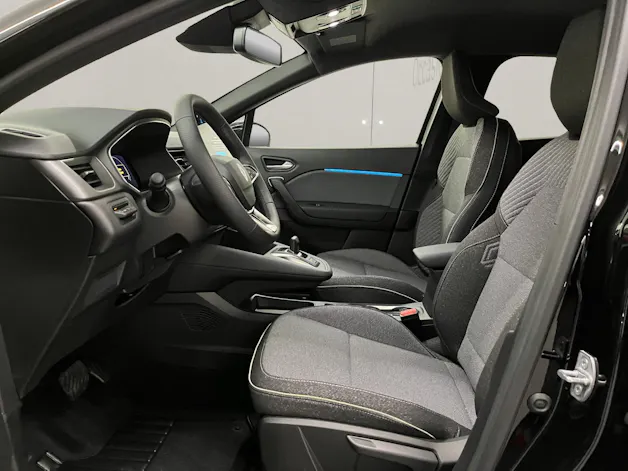 RENAULT Captur 1.8 E-Tech techno