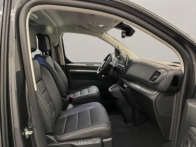 Peugeot Traveller Standard 2.2 BlueHDi 180 Business VIP S/S DEMO
