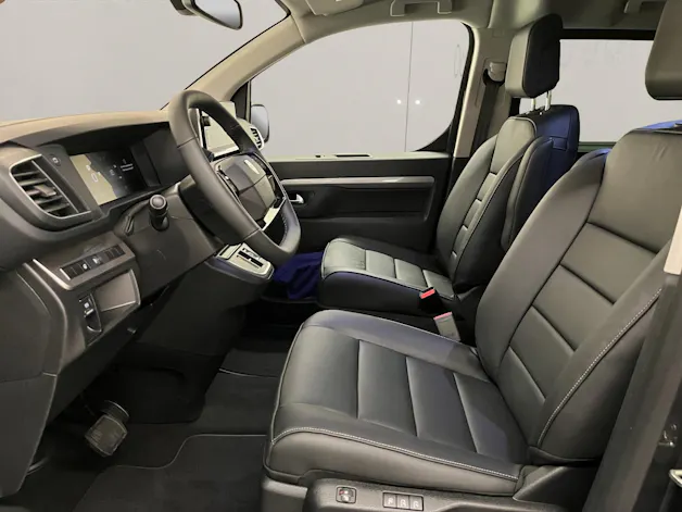 Peugeot Traveller Standard 2.2 BlueHDi 180 Business VIP S/S DEMO