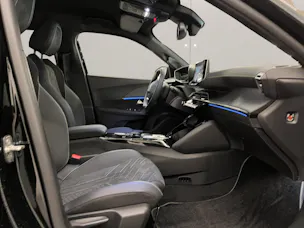 PEUGEOT 2008 1.2 Hybrid 145 GT