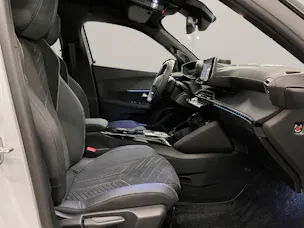 Peugeot 2008 1.2 Hybrid 145 GT