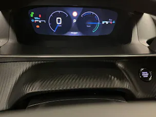 Peugeot 2008 1.2 Hybrid 145 GT