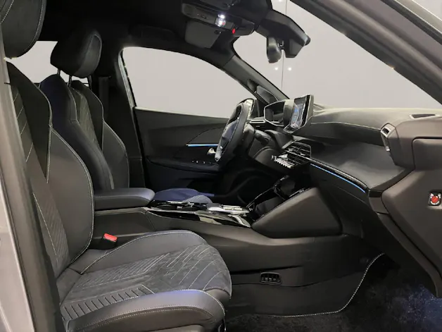 Peugeot 2008 1.2 Hybrid 145 GT