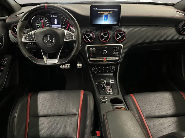 Mercedes-Benz A-Klasse W176 A 45 AMG 4m