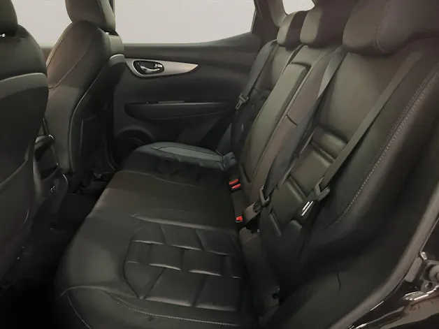 NISSAN Qashqai 1.7 dCi Tekna+ 4x4