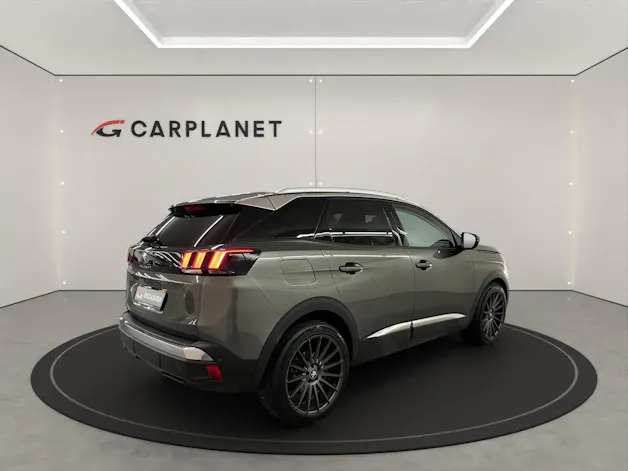 PEUGEOT 3008 1.2 PureTech Allure