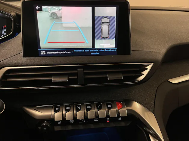 PEUGEOT 3008 1.2 PureTech Allure