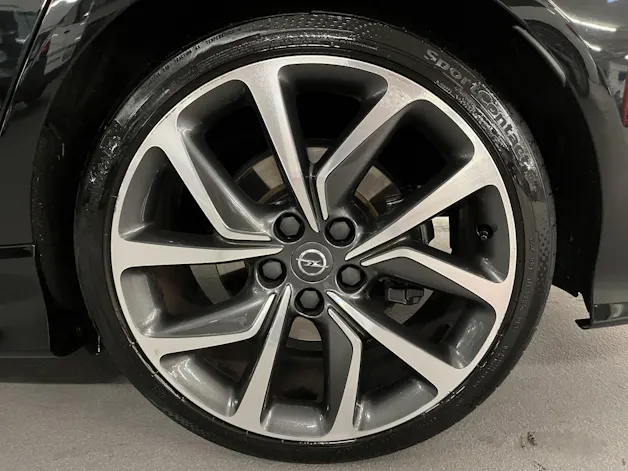 OPEL Insignia Sports Tourer 2.0 T GSi AWD