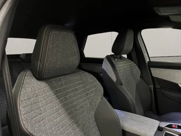 PEUGEOT 3008 1.2 Hybrid Allure Premium