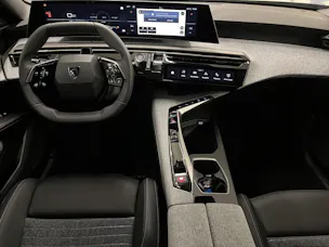 PEUGEOT 3008 1.2 Hybrid Allure Premium