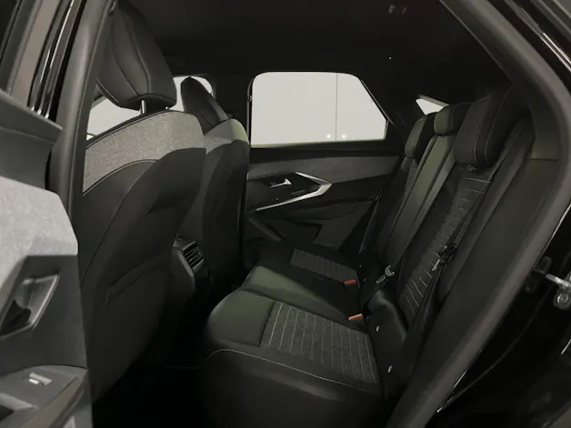PEUGEOT 3008 1.2 Hybrid Allure Premium
