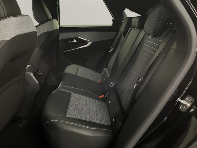 PEUGEOT 3008 1.2 Hybrid Allure Premium