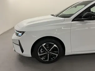 OPEL Astra Sports Tourer 1.2 T Hybrid Edition