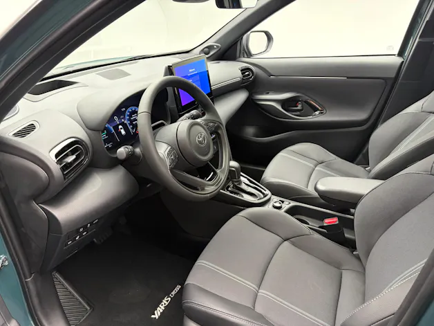 Toyota Yaris Cross 1.5 VVT-i HSD Premium AWD-i