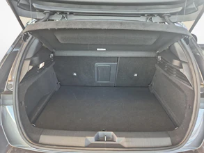https://vehicle.imgix.net/4394164/0c264e34-a1e5-4de4-8258-fa1a6d34ac0e.jpg