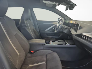 https://vehicle.imgix.net/4394164/425eae5a-8571-4f65-ac4f-138022155cb7.jpg