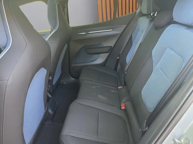 VOLVO EX30 CC E60 Twin Performance AWD