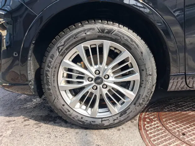 Ford Kuga 2.5 Plug-in Hybrid Vignale