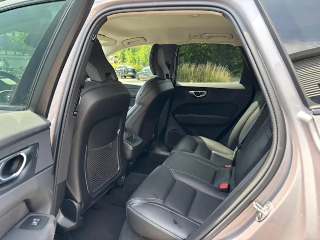 Volvo XC60 2.0 B5 MH Plus Dark AWD