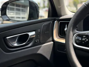 Volvo XC60 2.0 B5 MH Plus Dark AWD