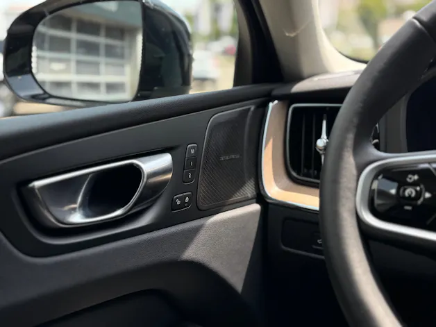 Volvo XC60 2.0 B5 MH Plus Dark AWD
