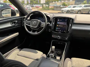 Volvo XC40 2.0 B4 MH Plus Dark