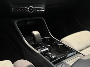 Volvo XC40 2.0 B4 MH Plus Dark
