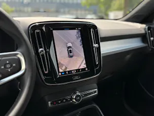 Volvo XC40 2.0 B4 MH Plus Dark