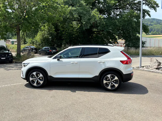 Volvo XC40 2.0 B4 MH Plus Dark