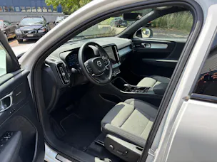 Volvo XC40 2.0 B4 MH Plus Dark