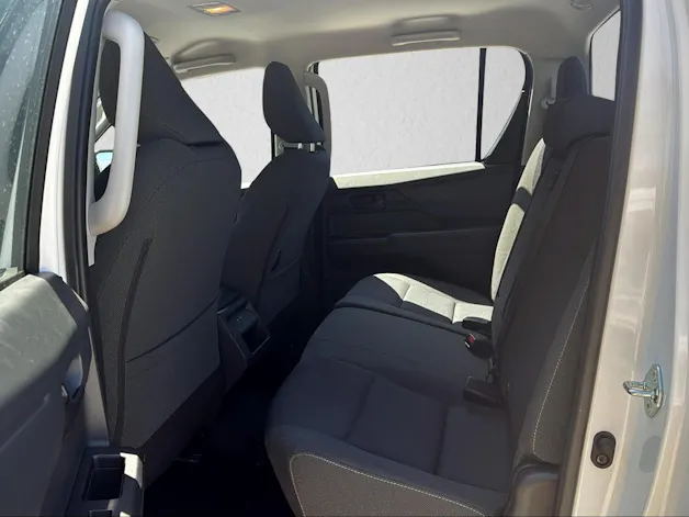 Toyota Hilux Double Cab.-Pick-up 59KWh Comfort