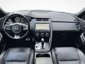 https://vehicle.imgix.net/4394360/8b894880-6897-4ca7-9029-8156dcf8e7ba.jpg