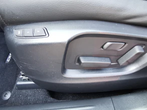 https://vehicle.imgix.net/4394434/3c1db394-3528-47a8-ba3e-b9366bed79a1.jpg