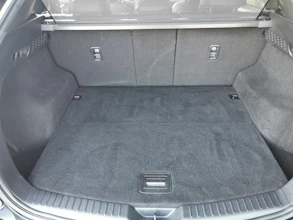https://vehicle.imgix.net/4394434/c48e3456-ffc4-4746-ab31-dc1550732fa7.jpg