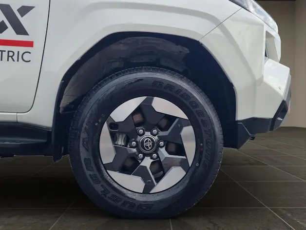 Toyota Hilux Double Cab.-Pick-up 59KWh Style