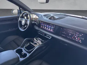 Porsche Cayenne S E-Hybrid Black Edition
