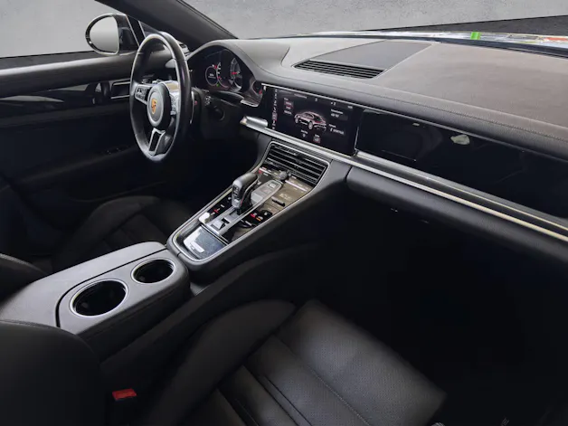 Porsche Panamera 4 Sport Turismo