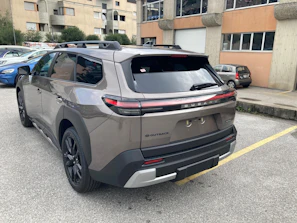 SUBARU E-OUTBACK 6