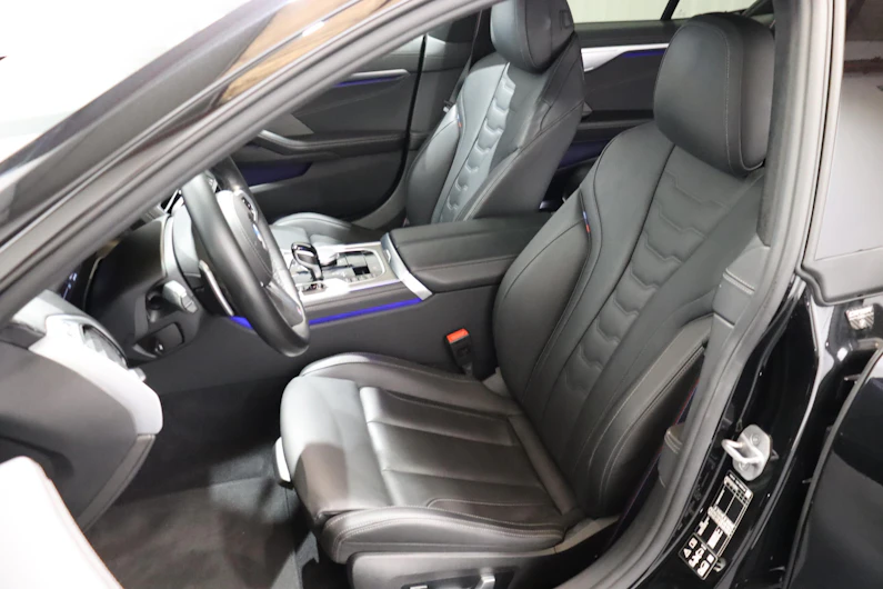 Fahrzeugbild BMW 8 SERIES