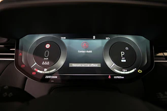 https://vehicle.imgix.net/4394500/599d3672-bd00-41ab-9a64-496d05f3cc19.jpg