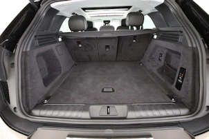 Fahrzeugbild LAND ROVER Range Rover Sport 3.0 I6 P460e SE
