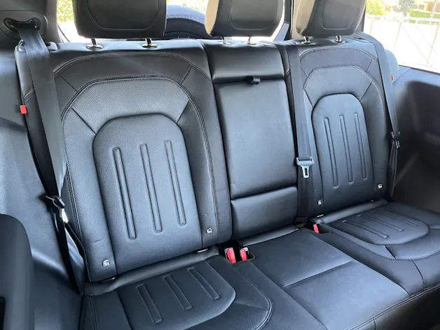 Land Rover Defender 90 3.0D I6 300 X-Dynamics SE AT8 (CH)